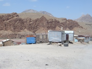 shanty town at border